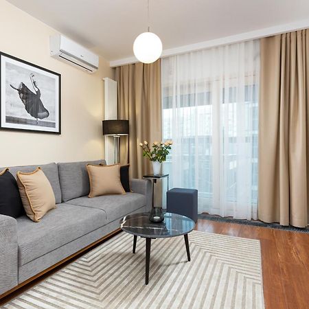 Royal City Center Mennica Residence By Noclegi Renters Warschau Exterior foto