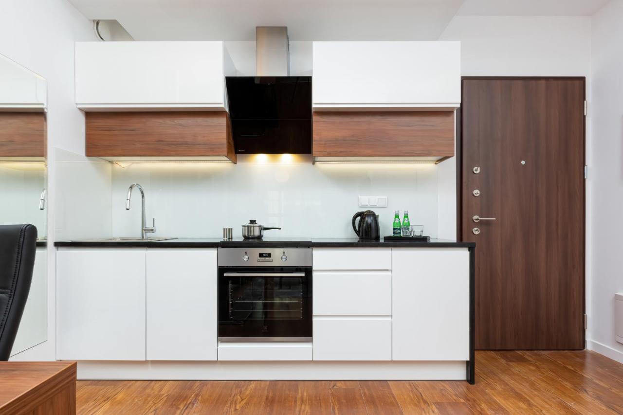 Royal City Center Mennica Residence By Noclegi Renters Warschau Exterior foto